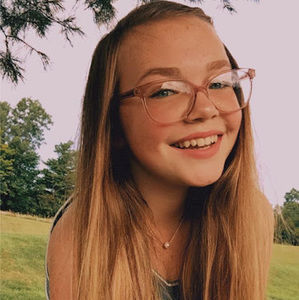 Meet your Posher, Avary